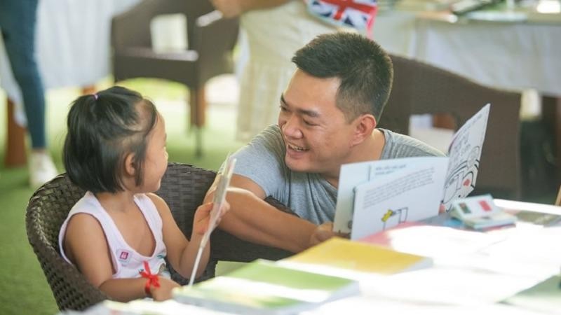 Khơi nguồn thói quen đọc sách – Món quà vô giá cho con